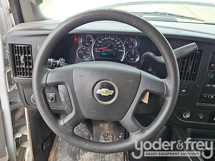 2019-chevrolet-3500-image-37