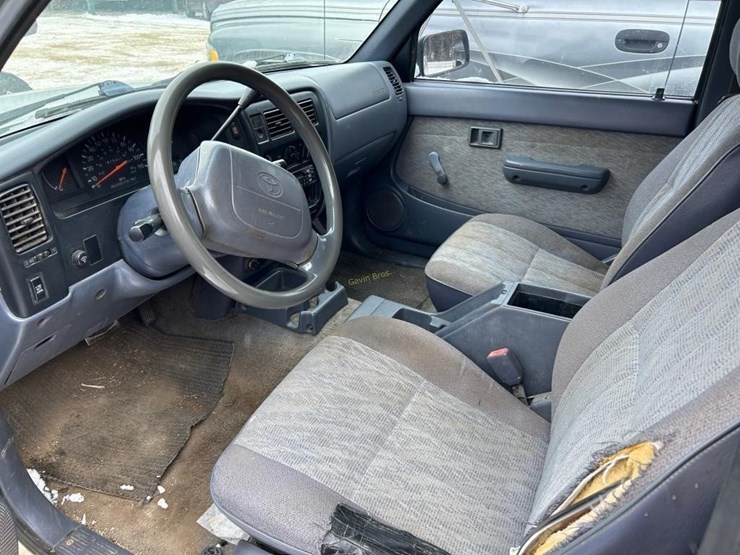 1998-toyota-tacoma-image-8