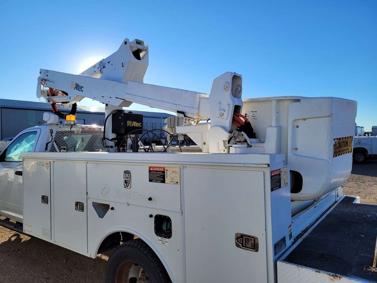 2011-ram-4500-slt-image-7