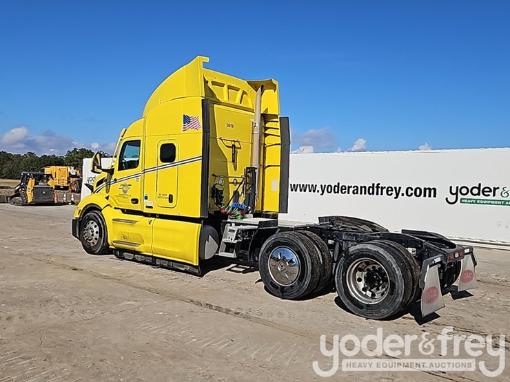 2024-peterbilt-579-image-4