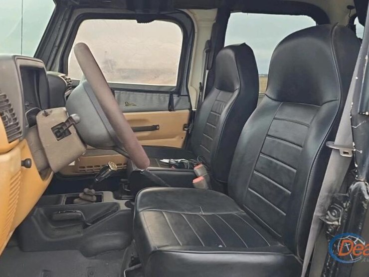 1997-jeep-wranger-4wd,-s/n-1j4fy29p0vp543954:-4-cyl-gas-eng.,-hard-top,-bikini-top,-13000-lb.-winch-image-19