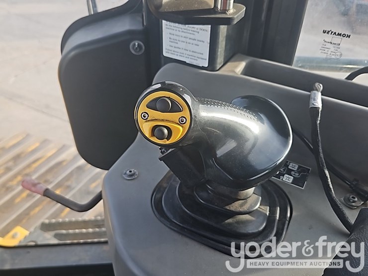 2023-komatsu-d61px-24-image-45