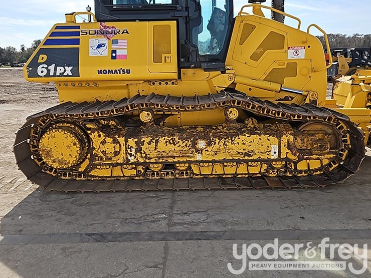 2022-komatsu-d61px-24-image-8