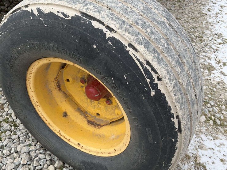 new-holland-1431-image-13