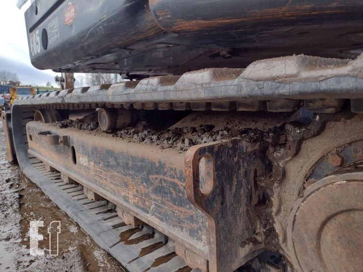 2014-bobcat-e85-image-32