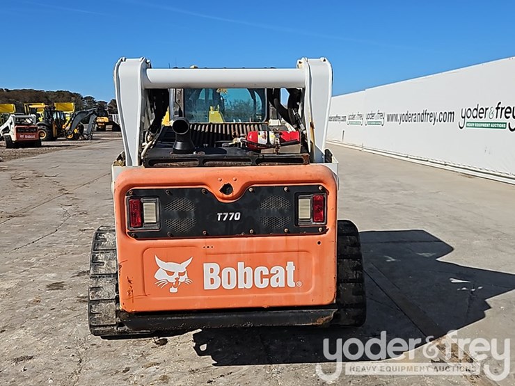 2017-bobcat-t770-image-21