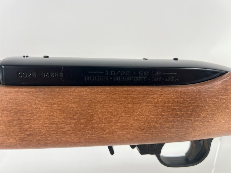 #61-•-#1434-•-ruger-46317-semi-automatic-rifle-22-lr-image-3