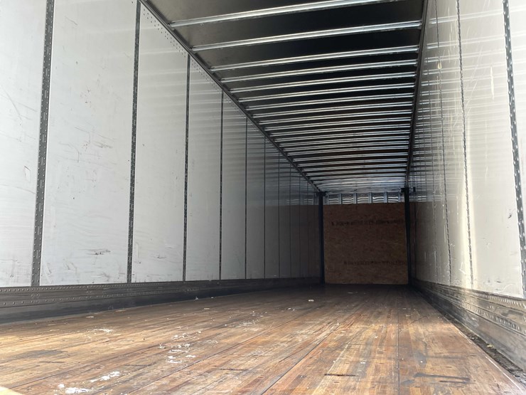 2022-stoughton-trailer-image-31