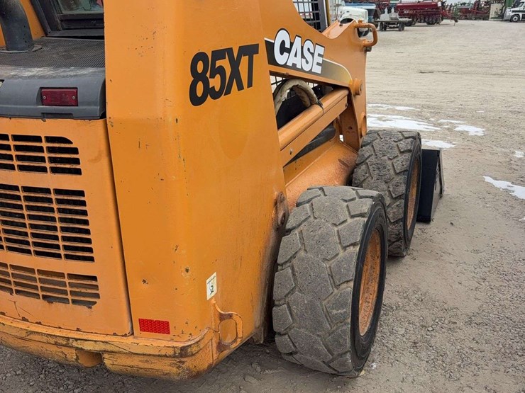2005-case-85-xt-image-6