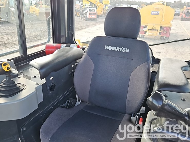 2021-komatsu-d51px-24-image-28