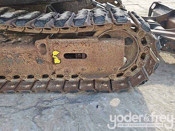 2015-caterpillar-303e-cr-image-12