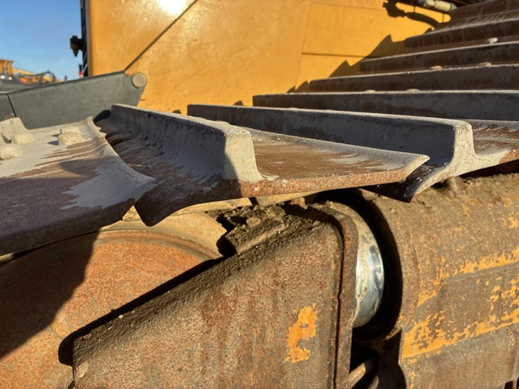 2016-caterpillar-d6n-lgp-image-56