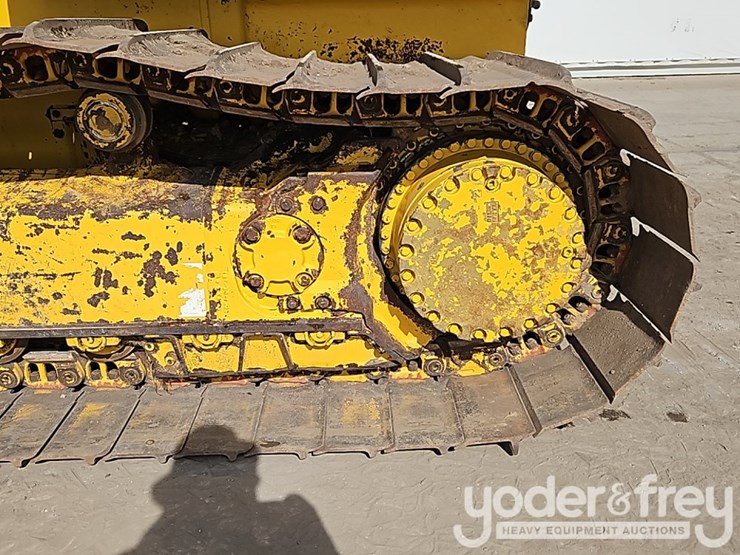 2022-komatsu-d61px-24-image-23