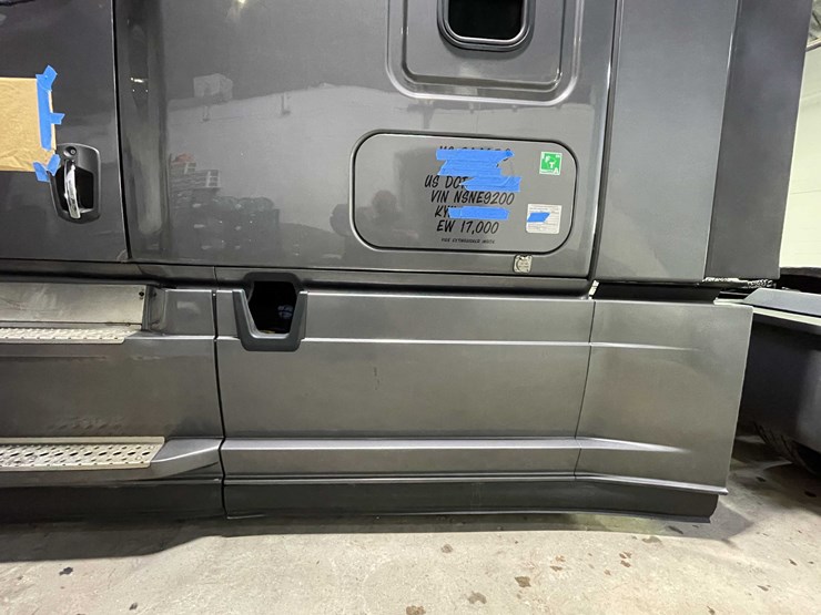 #6224-•-2022-freightliner-cascadia-semi-truck-(title-in-delay)-image-14