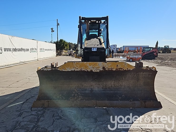 2023-caterpillar-d4-image-16