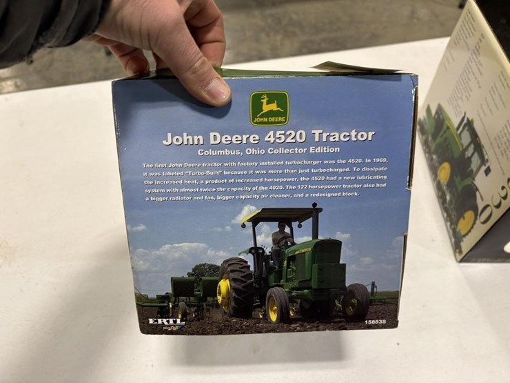 john-deere-4520-image-3