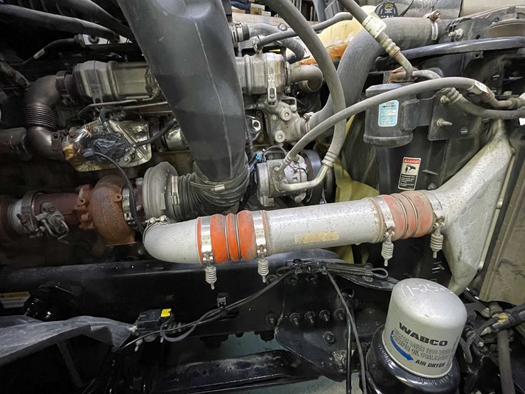 #6224-•-2022-freightliner-cascadia-semi-truck-(title-in-delay)-image-109