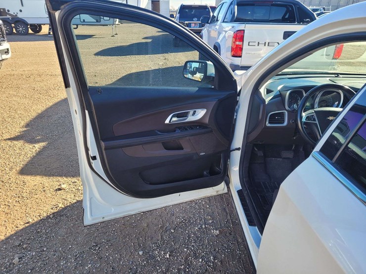 2013-chevrolet-equinox-lt-image-7