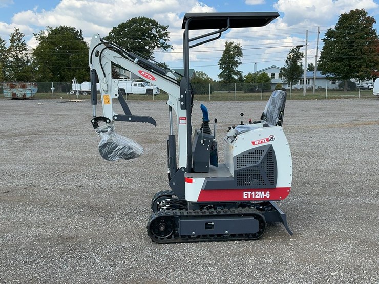 #1211-•-unused-2025-bttl12-excavator-image-13