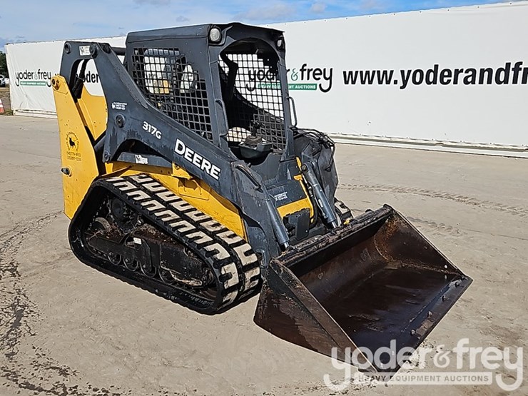 2016-deere-317g-image-7