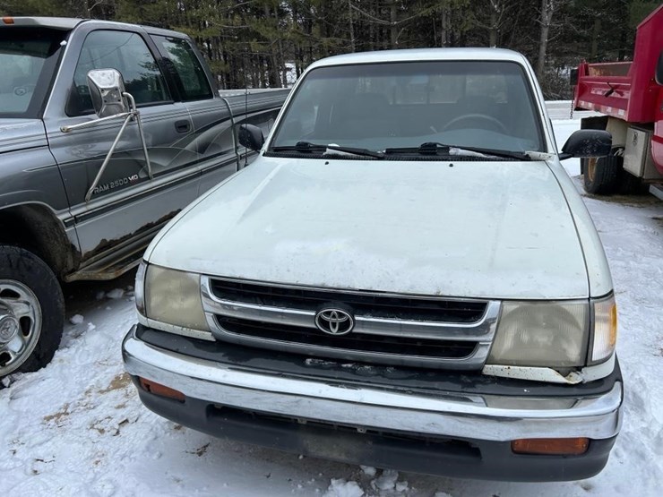 1998-toyota-tacoma-image-2