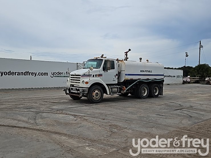 2007-sterling-lt7500-image-2