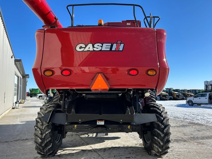 2007-case-ih-7010-image-4