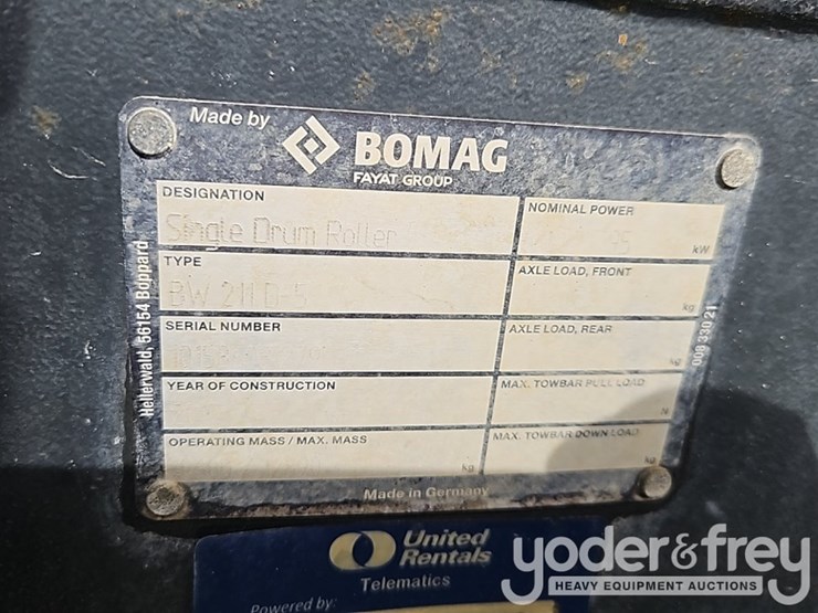 2017-bomag-bw211d-5-image-26