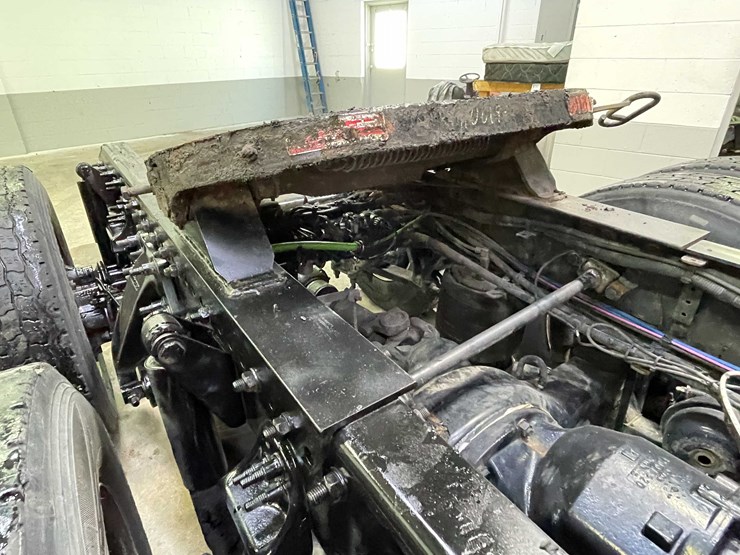 #6227-•-2018-freightliner-cascadia-day-cab-semi-truck-(title-in-delay)-image-37