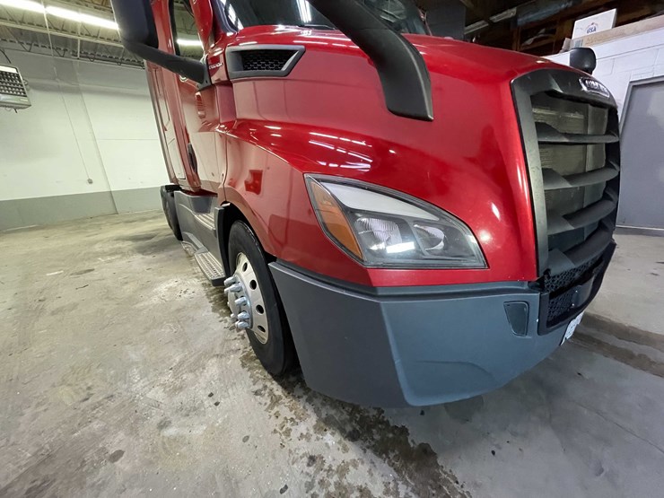 #6226-•-2021-freightliner-cascadia-semi-truck-(title-in-delay)-image-20