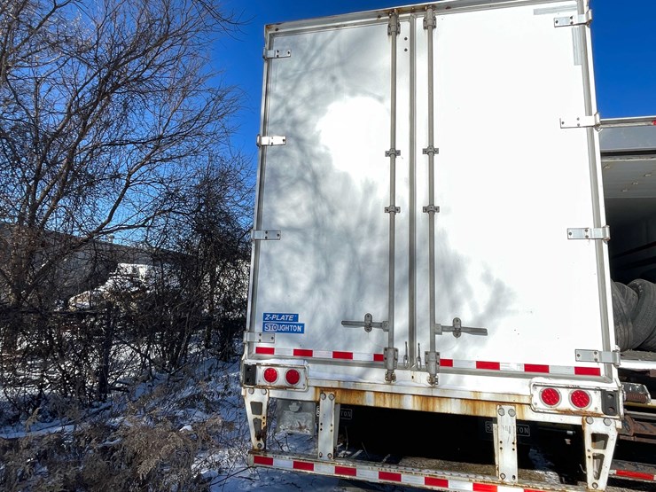 2022-stoughton-trailer-image-5