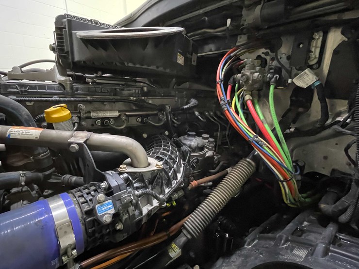 #6224-•-2022-freightliner-cascadia-semi-truck-(title-in-delay)-image-101