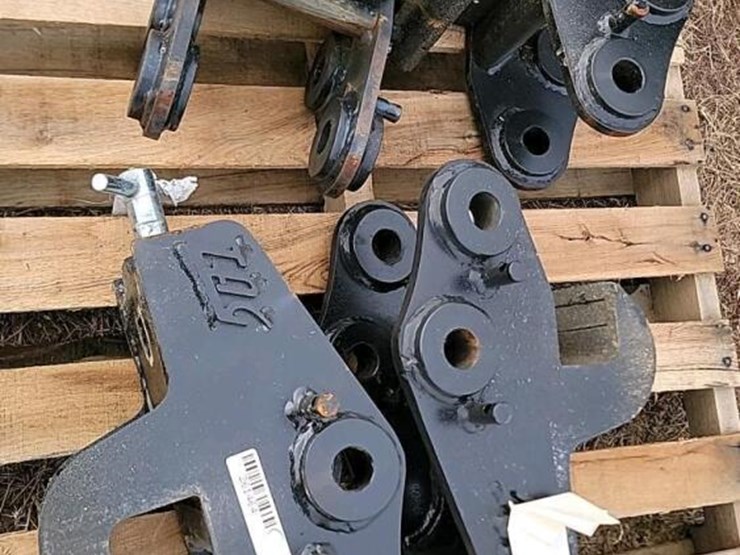 (4)-excavator-quick-connects-image-1