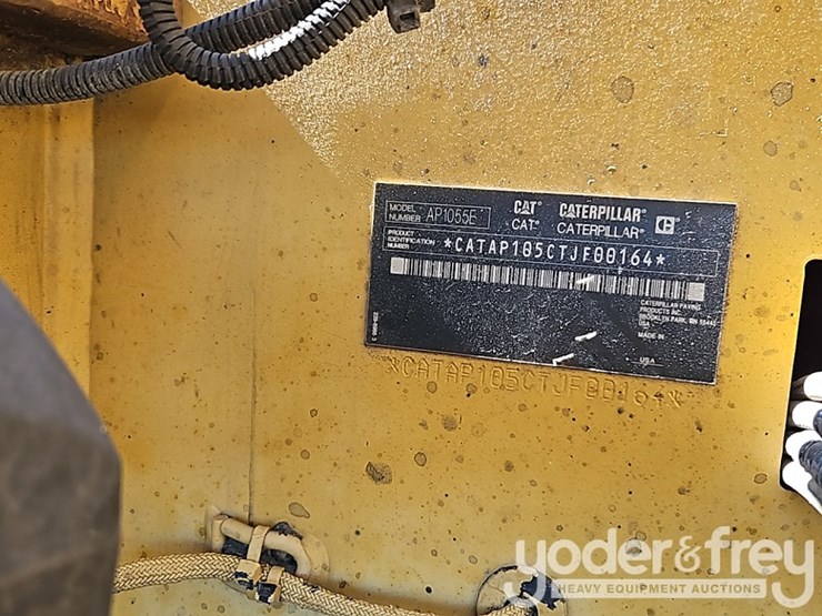2012-caterpillar-ap-1055e-image-40