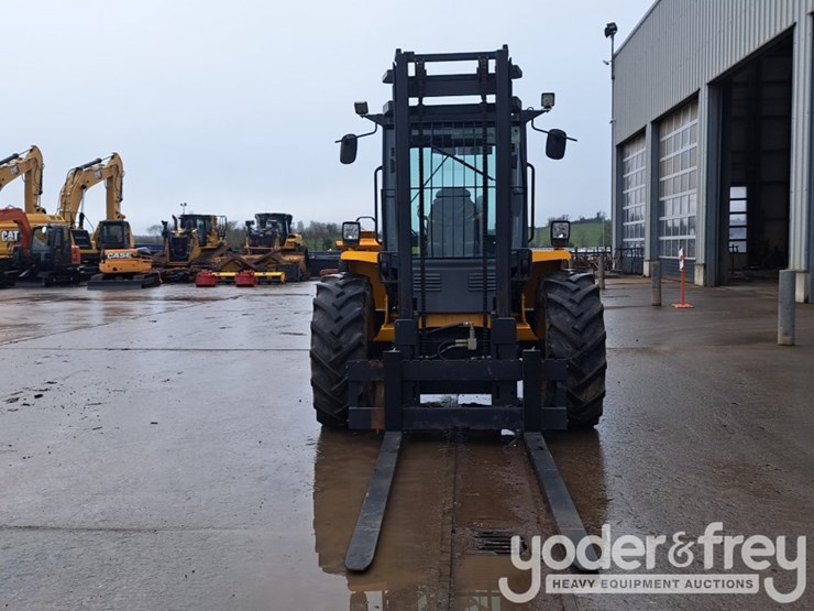 2019-jcb-940-image-8