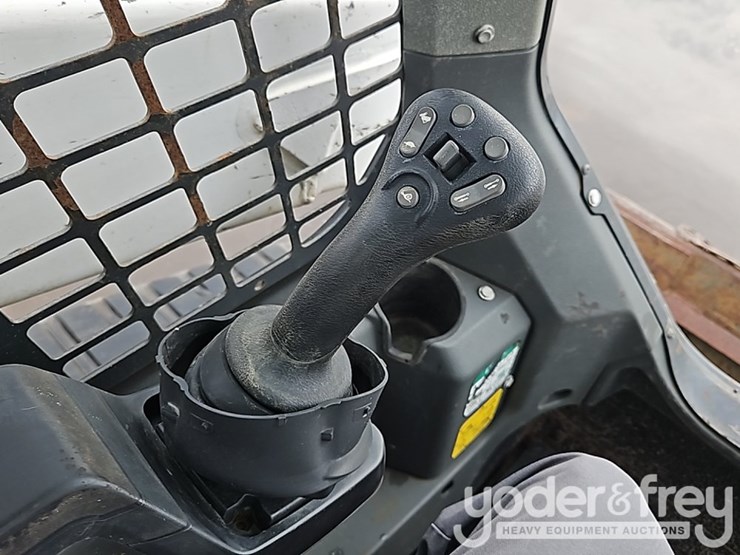 2021-bobcat-t76-image-27