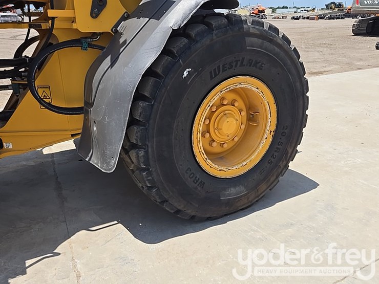 2014-volvo-l60g-image-21