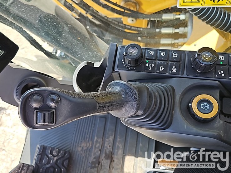 2023-caterpillar-315-image-36