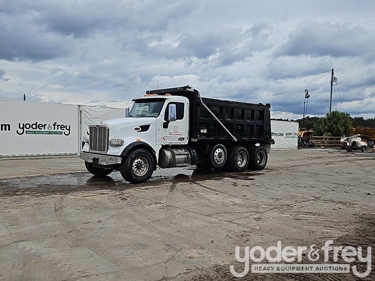 2021-peterbilt-567-image-2