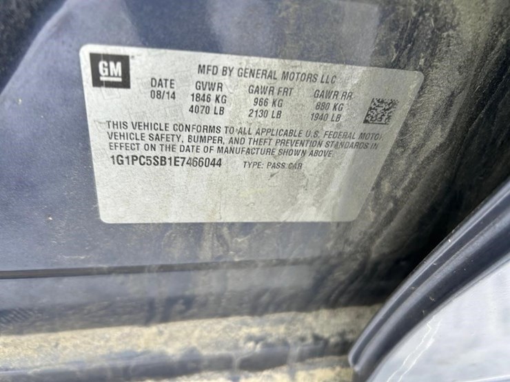 2014-chevy-cruze-car-image-10