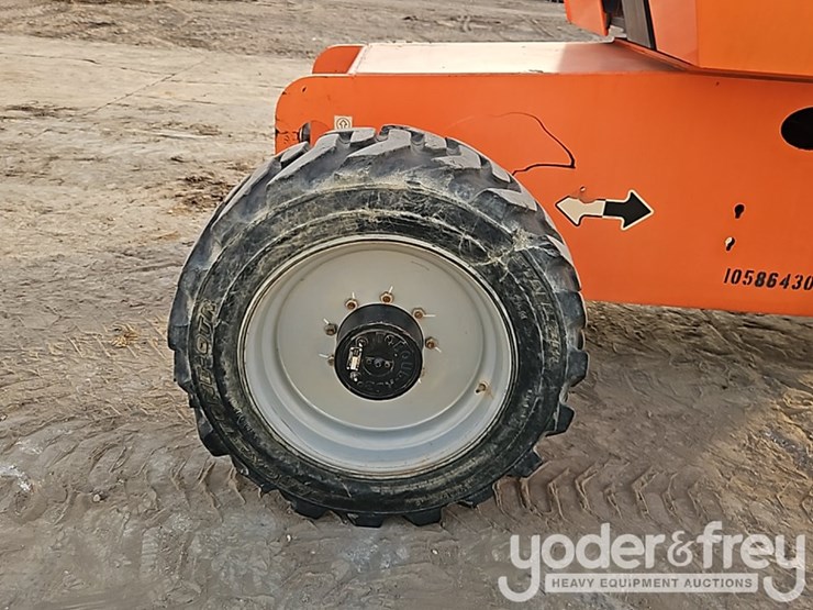 2017-jlg-660sj-image-17