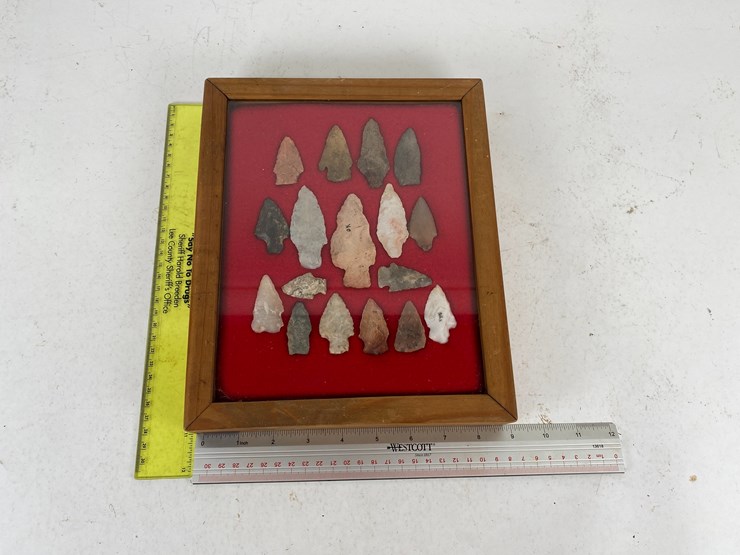 #89-•-#5154-•-(17)-framed-native-american-artifacts-image-2