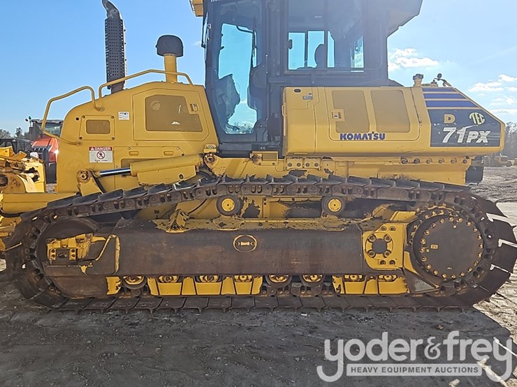 2023-komatsu-d71px-24-image-20
