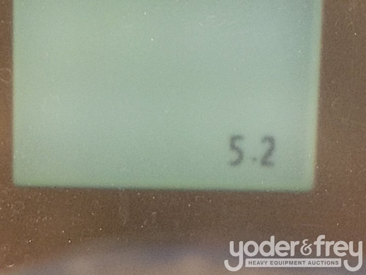 2025-caterpillar-cb4.0-image-34