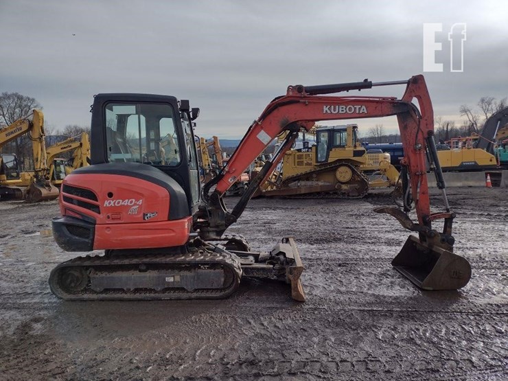 2017-kubota-kx040-4-image-3