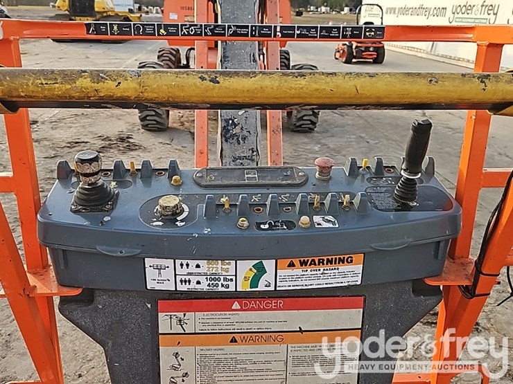 2017-jlg-660sj-image-14