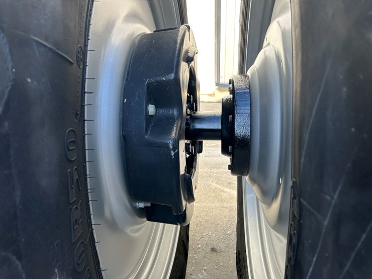 2009-case-ih-magnum-335-image-48