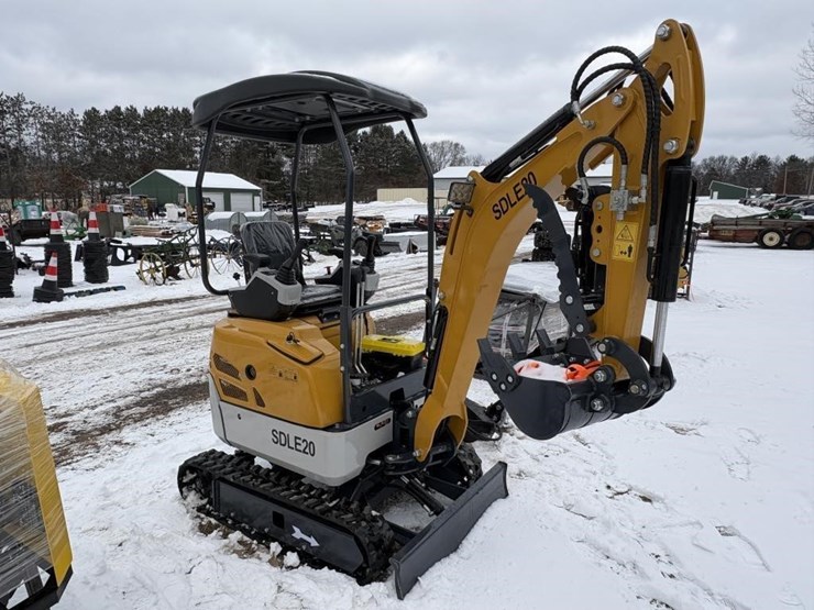 new-sd-lanch-sdle20-mini-backhoe-image-3