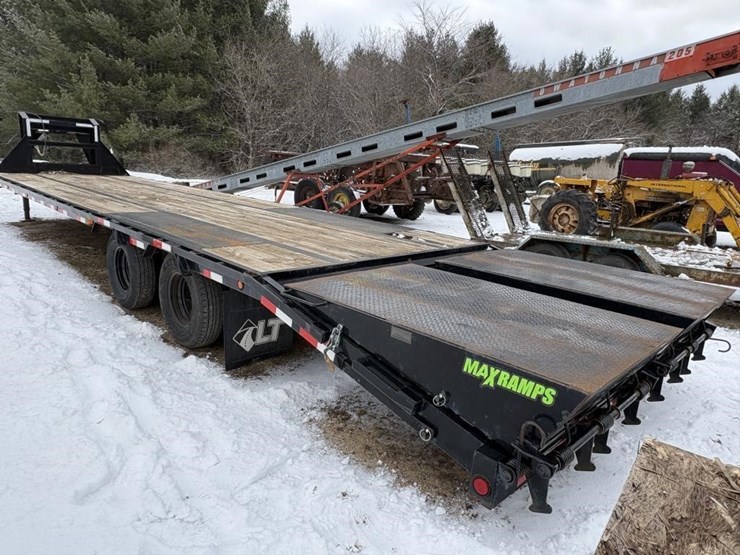 2021-load-trail-32'-gooseneck-trailer-image-10