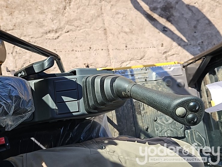 2023-caterpillar-313gc-image-43